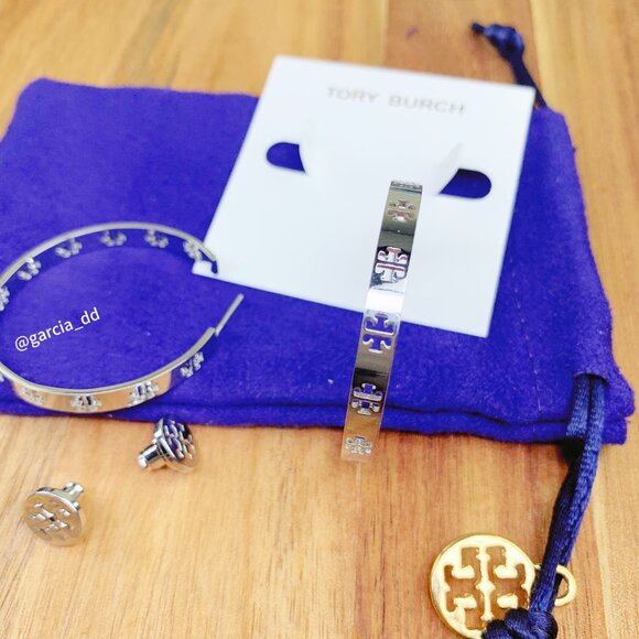 Tory Burch Eleanor Small Hoop Earrings - Silver with Dust Bag - Picture 4 of 7